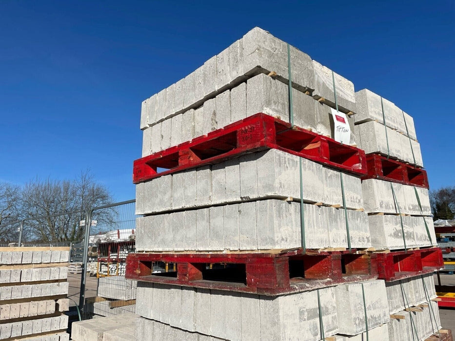 Naylor Concrete Padstone 330x100x215mm